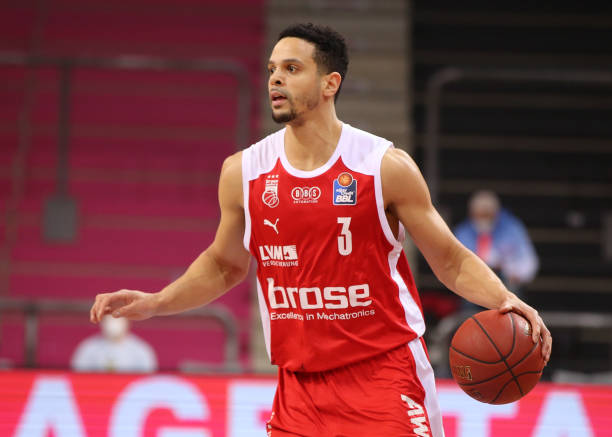 高诗岩的发 高诗岩的发