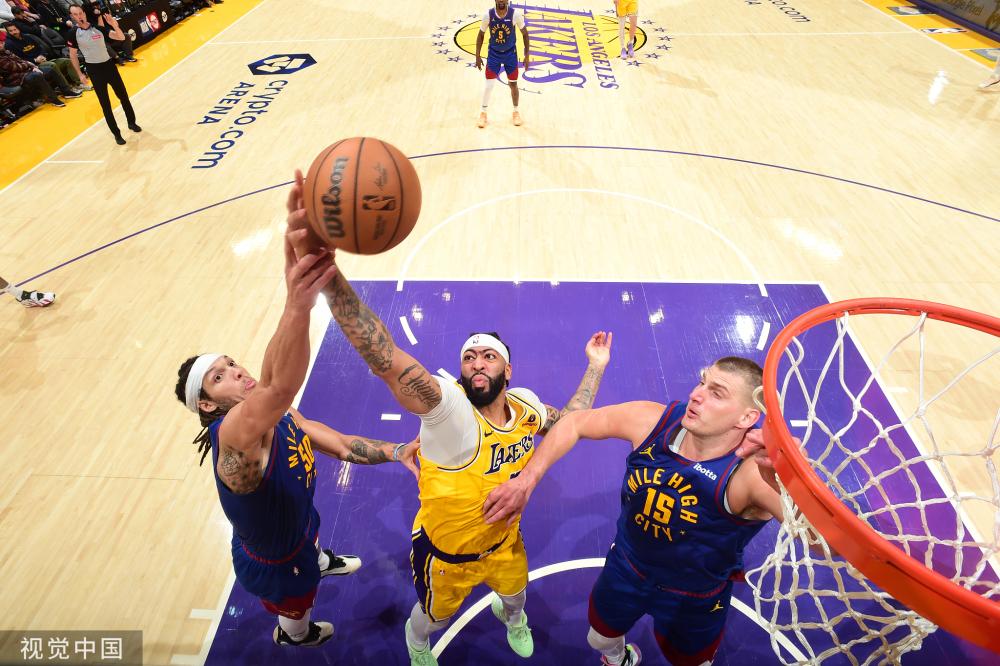 体育赛场上 体育赛场上